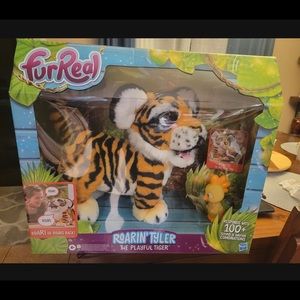 Roarin Tyler Tiger, FurReal, NEW In BOX
